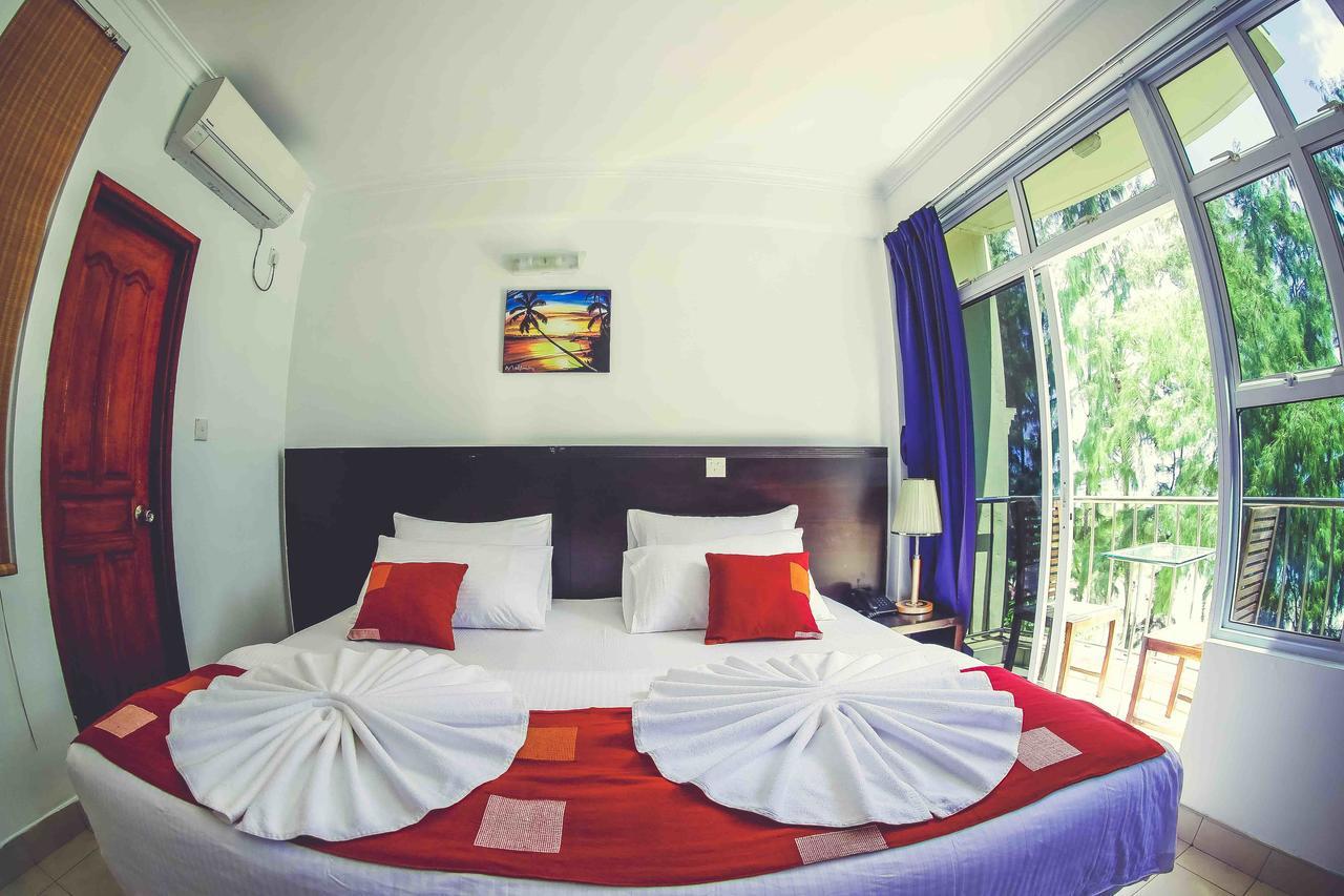 Sunny Suites Inn Хулхумале Экстерьер фото