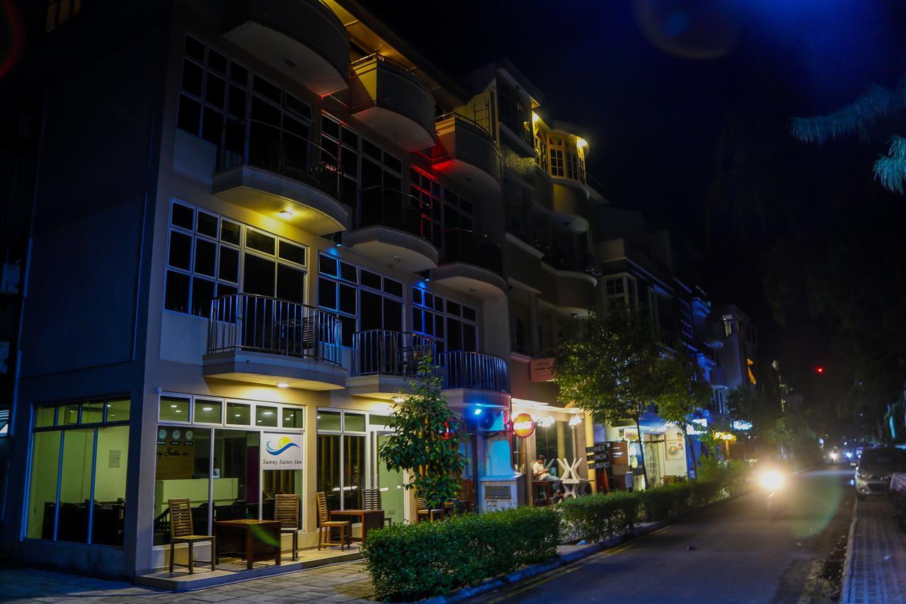 Sunny Suites Inn Хулхумале Экстерьер фото